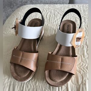 New Pierre Dumas Women's Sandals in Tan and White
